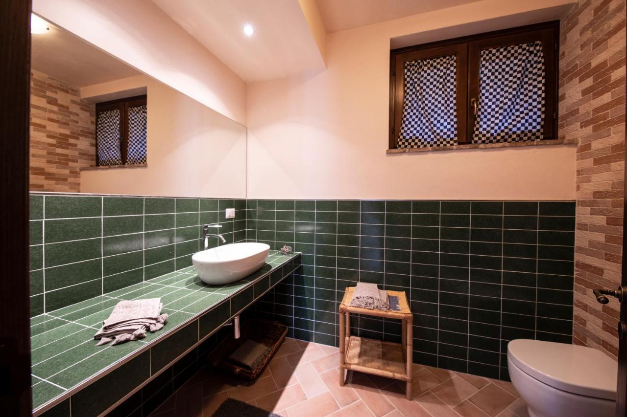 Villa Ermelinda - Piscina Privata E Jacuzzi Castelraimondo Eksteriør billede